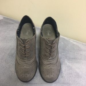 Fioni Ankle Laceup Boots